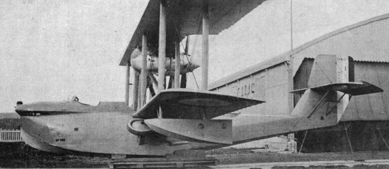 Hydravion coulé dans la baie de Goulven, Kerlouan, Finistère nord